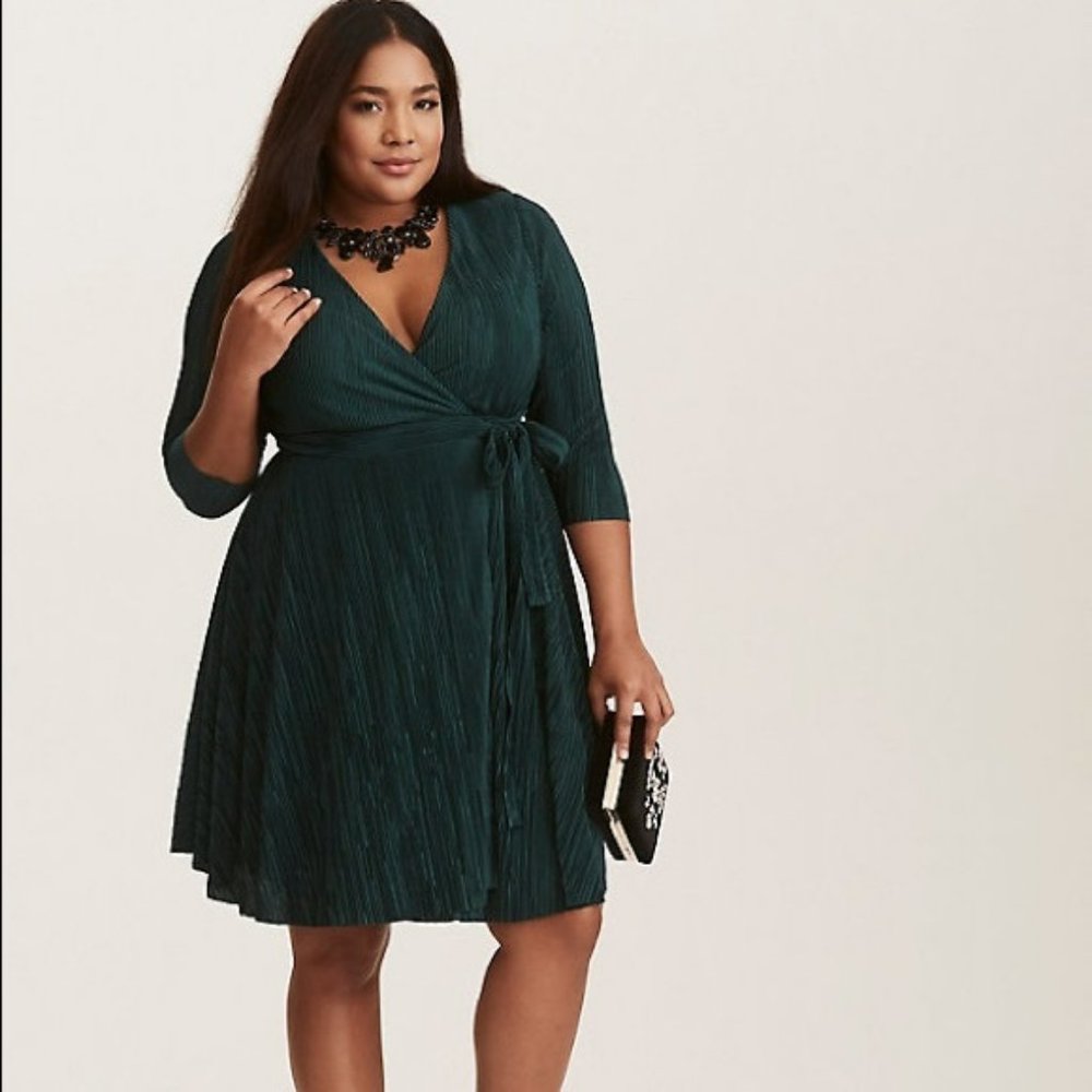 Torrid Glowing Green Pleated Half Sleeve Surplice Mini Wrap Dress Women's 4/4X